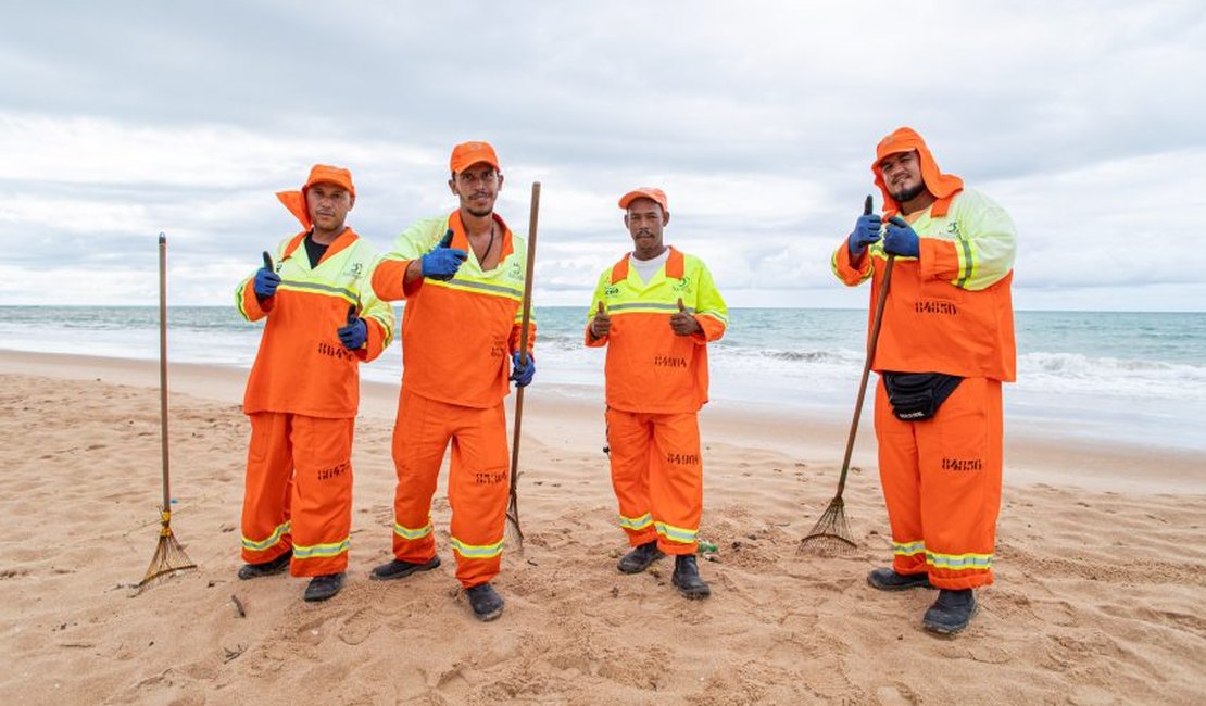 Alurb já recolheu mais de 4 mil toneladas de resíduos das praias de Maceió este ano