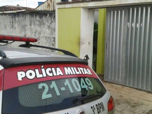 Homem morre carbonizado em incêndio dentro de deposito