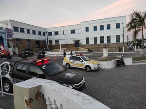 PM realiza operações para combate à violência e propagação da Covid-19