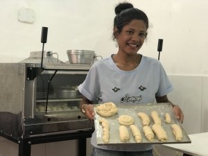 Aulas de panificação geram oportunidade de trabalho para dependentes químicos