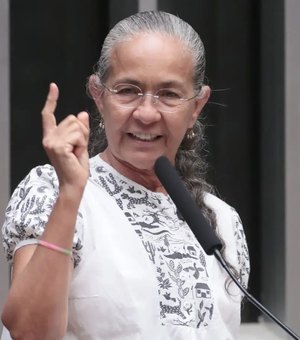 De volta à Brasília, Heloísa Helena dispara contra Lula e Bolsonaro em primeiro discurso