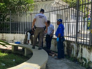 Polícia Civil investiga morte de jovem assassinado na Praça Lions