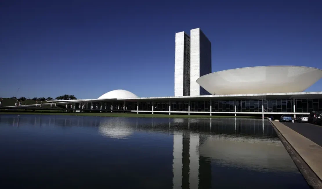 Em meio à tensão com Planalto, Congresso pode adiar análise da LDO