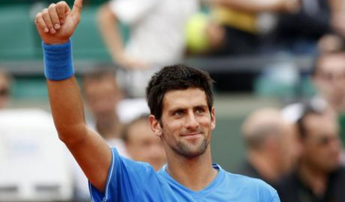 Novak Djokovic inaugura quadra de tênis na Favela da Rocinha