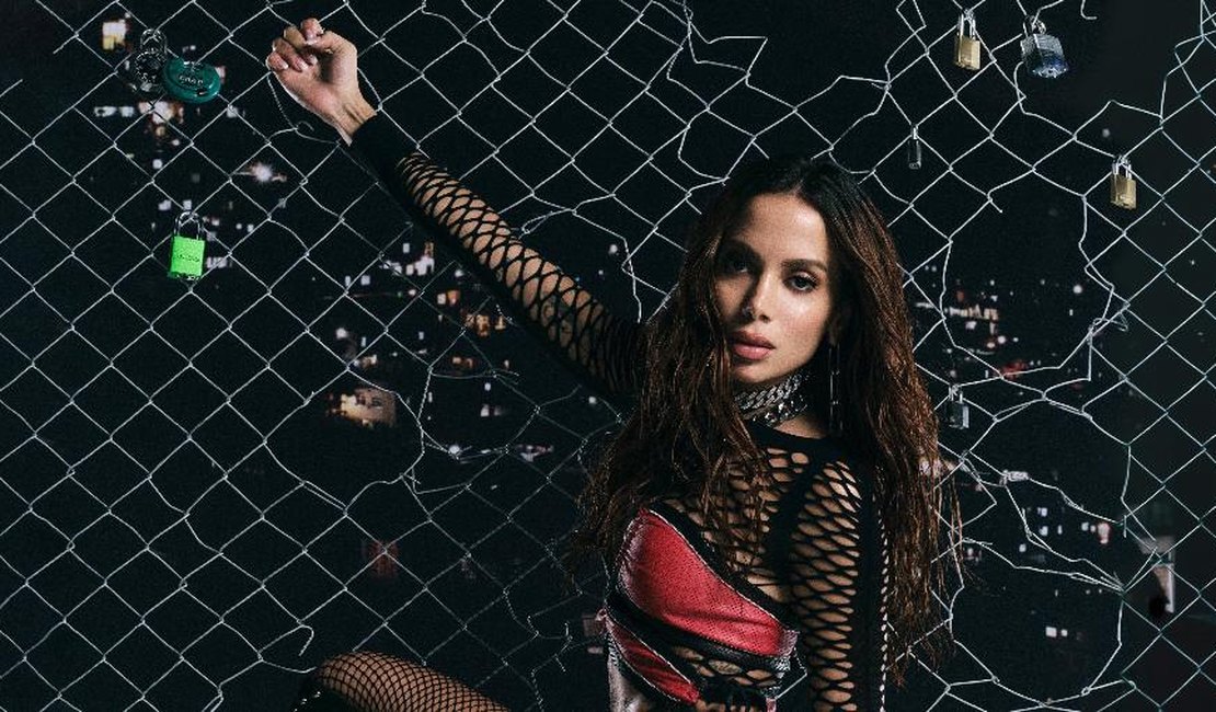 Anitta publica texto misterioso sobre cantora que deixou a fama