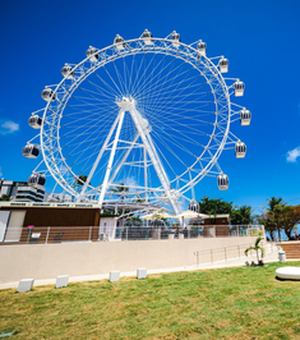 Recém-inaugurados, quiosques da Roda-Gigante serão retirados em Maceió