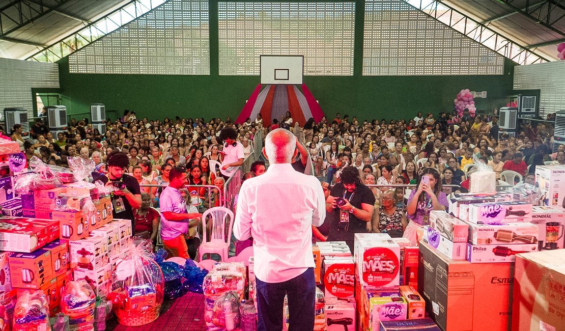 Com mais de 300 prêmios, Festa das Mães 2026 reúne multidão em Japaratinga