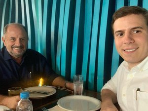 A semana começa com Rui Palmeira ainda sem vice na sua chapa
