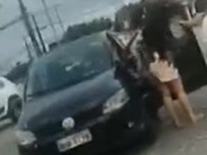 Mulher agredida durante briga em posto está com problemas de audição, informa delegada