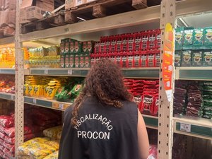 Banana e açúcar lideram diferenças de preços na cesta básica em Maceió