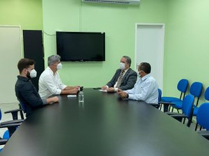 Garantia de direitos de agentes da saúde de Arapiraca é discutido entre sindicatos e procuradoria do município