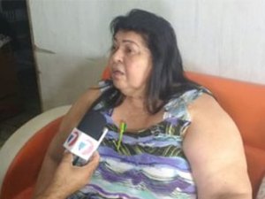 Mulher 'peregrina' por bariátrica em Arapiraca e relata drama