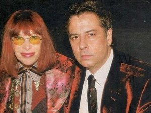 Marido de Rita Lee não se importa de estar à sombra da cantora