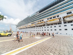 Temporada de cruzeiros trará mais de 33 mil turistas para Alagoas