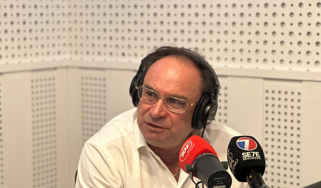 Prefeito Luciano Barbosa fala ao Na Mira da Notícia sobre eleições e desafios do novo mandato