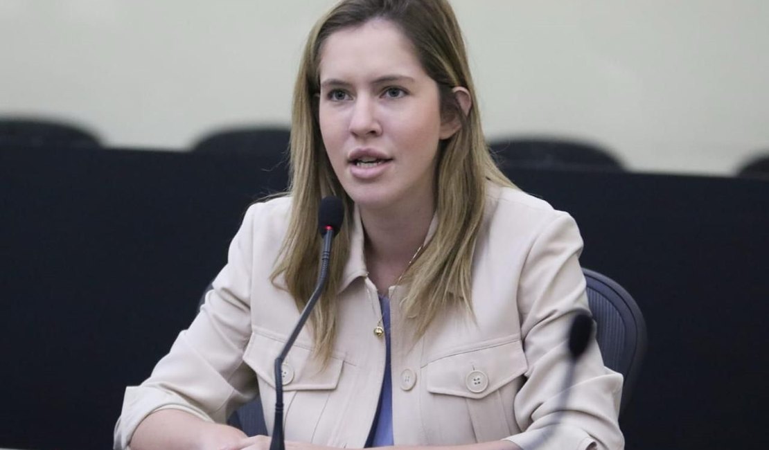 Cibele Moura apresenta projeto autorizando a criação de plano de carreira e subsídio para profissionais do Instituto Zumbi dos Palmares