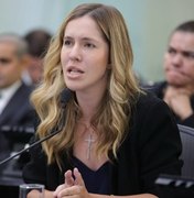 PL de Cibele Moura exige consulta antes da aprovação automática em escolas estaduais