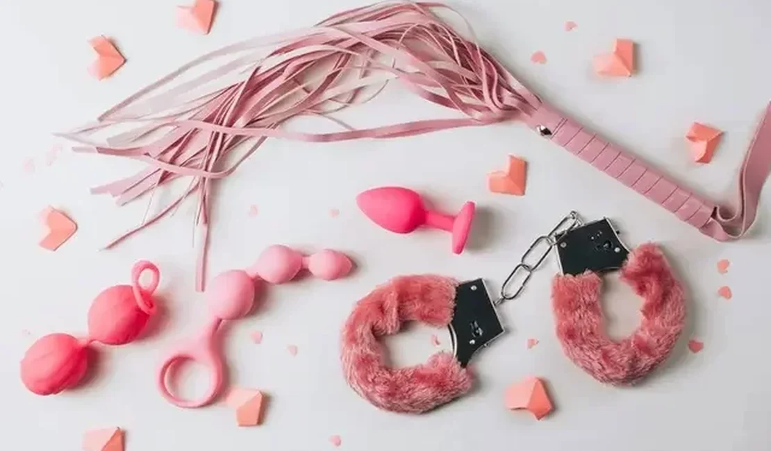 De chibata a cintaralha: 11 presentes safados para o Dia dos Namorados