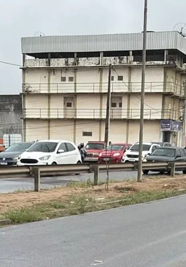 Óleo na pista provoca série de acidentes em Arapiraca