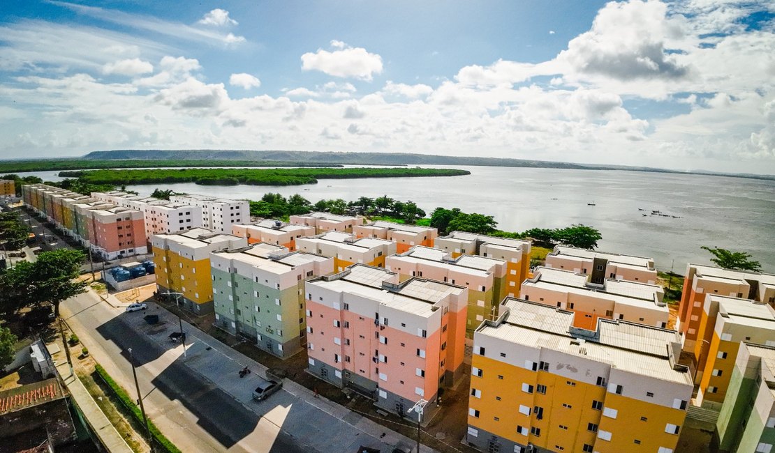 Maceió garantiu mais de 5,2 mil lares dignos, priorizando mulheres vítimas de violência