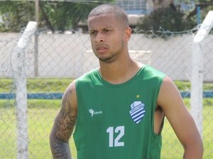 CSA libera meia Lucas Surcin, filho do Marcelinho Carioca, após testes