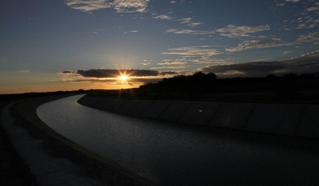 Uso da água do Canal do Sertão pode ser taxado, sugere Comitê Gestor