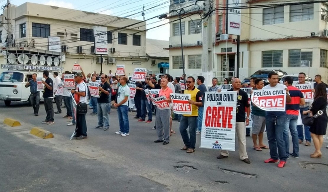 Após exoneração de colega, policiais civis atuando na chefia da Deic entregam cargos