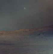 Nasa registra imagem rara da lua Deimos antes do amanhecer em Marte