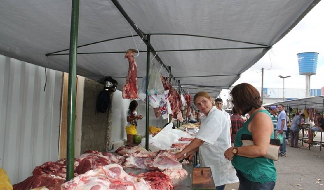 Prefeitura inicia padronização da nova Feira da Fumageira