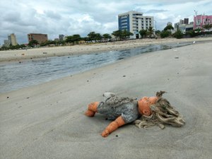 Pesquisador da Ufal alerta sobre acúmulo de plástico no meio ambiente