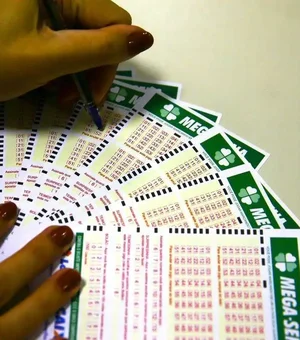 Mega-Sena 2940: sorteio desta sexta (14) pode pagar R$ 100 milhões