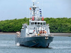 Navio-patrulha da Marinha abre para visitação no Porto de Maceió
