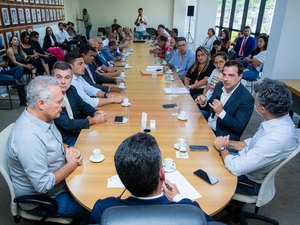 Paulo Dantas se reúne com vítimas do desastre causado pela Braskem