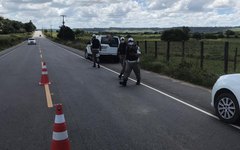 BPRv apreende veículos irregulares em Matriz de Camaragibe