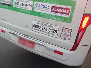 Motorista de micro-ônibus não cumpre horário, superlota veículo e é denunciado por usuária