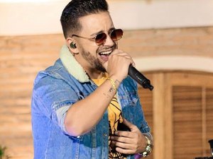 Cantor sertanejo Kleber, da dupla com Kaue, morre de Covid-19