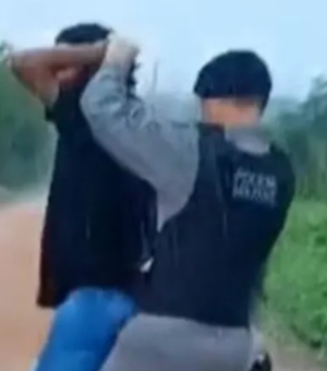 Jovem de 23 anos é preso suspeito de matar companheiro da mãe em Piranhas