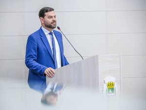 Chico Filho cobra providências da concessionária Sanama por prejuízos no bairro da Santa Lúcia