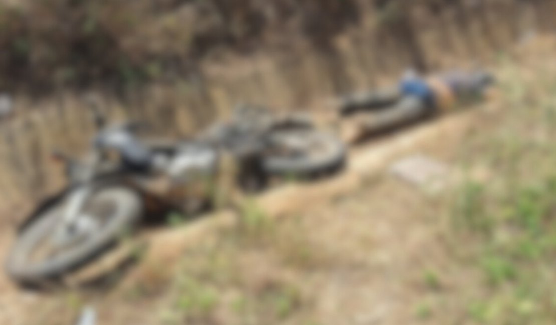 Idoso morre após perder o controle da moto e cair em vala na AL-115 em Palmeira dos Índios