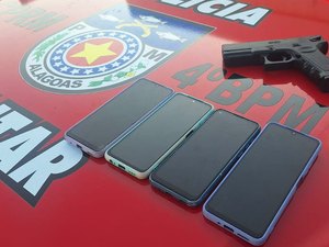 Dupla é presa após realizar arrastão no bairro Pinheiro, em Maceió