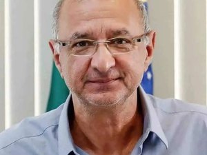 Prefeito de 65 anos casa com jovem de 16 e nomeia sogra como secretária