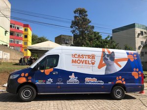 55 cães e gatos são castrados em ação no bairro de Jacarecica nesta quarta (11)