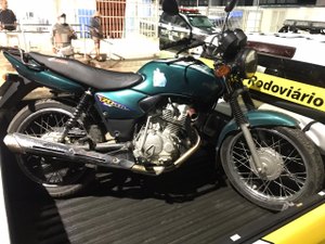 Homem é preso com motocicleta adulterada, em Viçosa