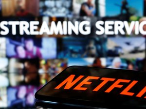 Netflix prepara plano mais barato e com anúncios para atrair novos assinantes