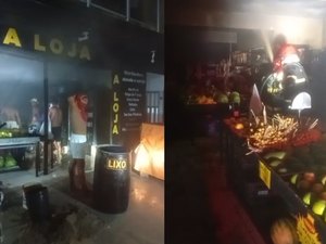 Comércio recém-inaugurado pega fogo durante a madrugada em Passo de Camaragibe