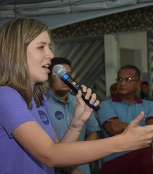 Em Matriz de Camaragibe, deputada Cibele Moura garante que 2022 será de muito trabalho por Alagoas