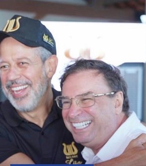 Um dia após afagar Renan, Luciano Barbosa comparece a evento de Arthur Lira