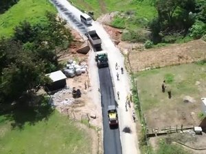 Asfalto chega a Várzea Grande e marca nova etapa de desenvolvimento em União dos Palmares na gestão Júnior Menezes; sonho antigo dos moradores começa a virar realidade