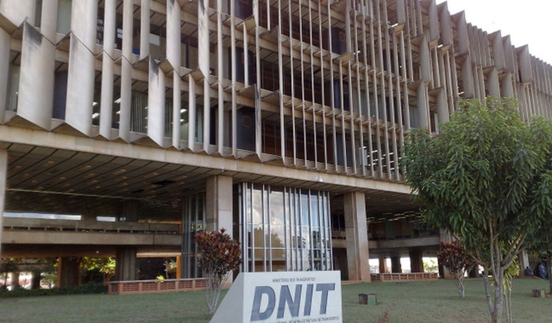 Dnit encerra inscrições para concurso com 1.200 vagas