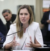 Cibele Moura propõe homenagem a médica que salvou vítimas de acidente na BR-101